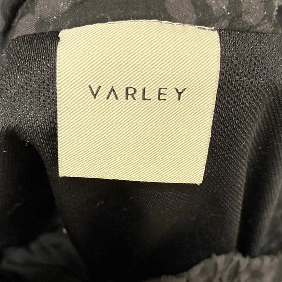 Varley Black Patterned Athletic Shorts - Picture 5 of 7